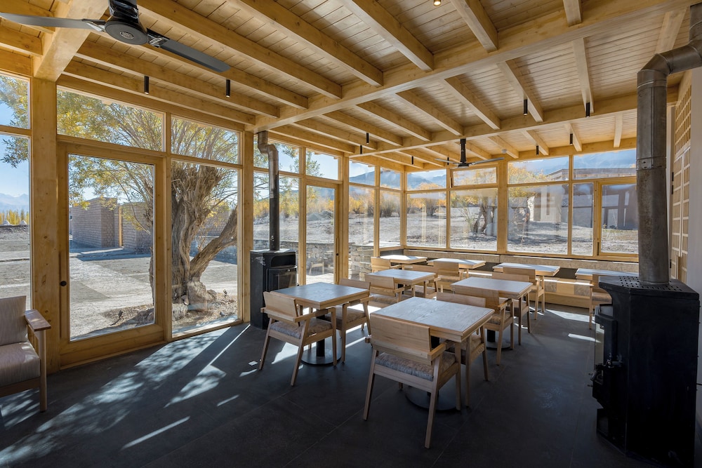 the postcard in the himalayan willows