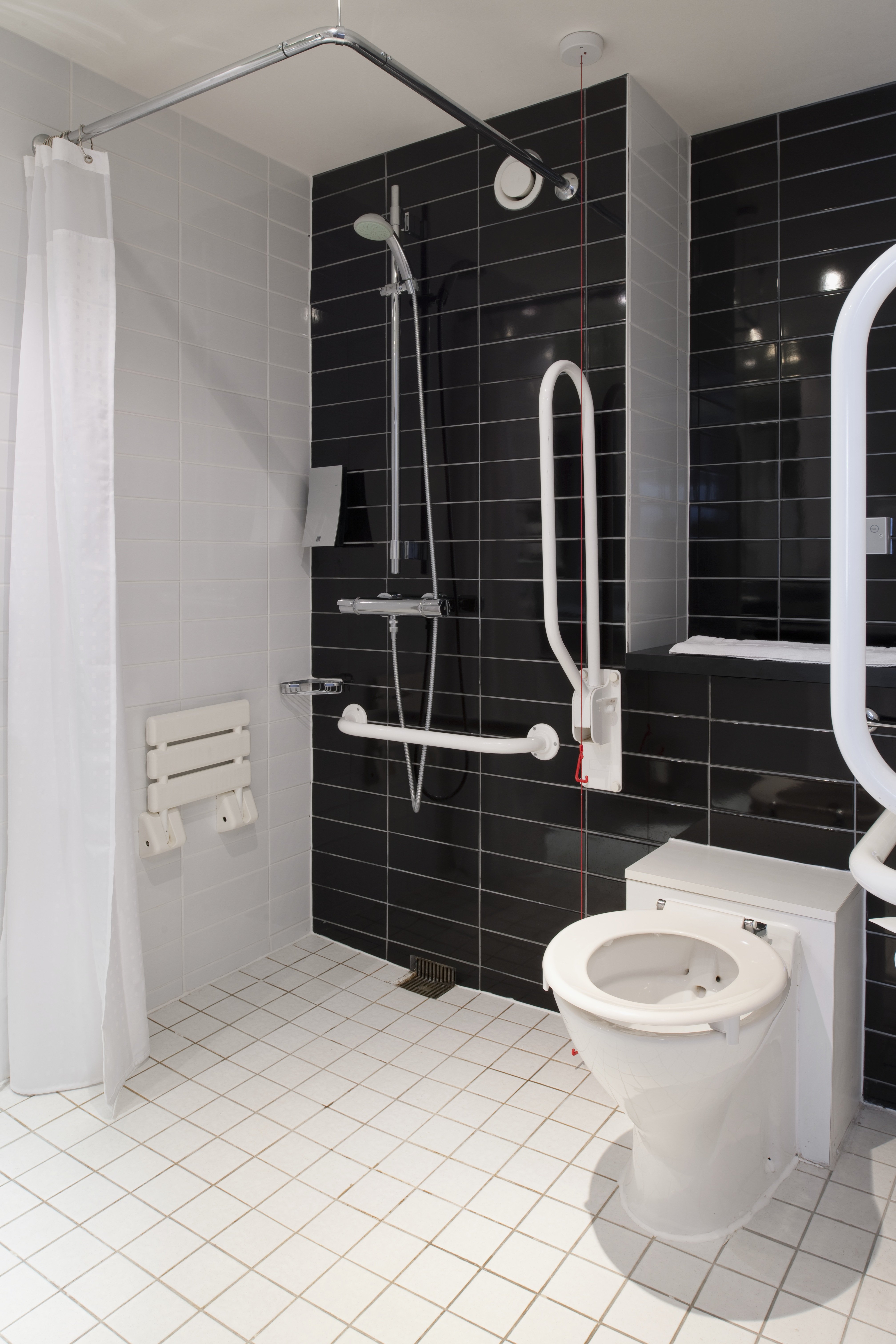 holiday inn express leeds east by ihg
