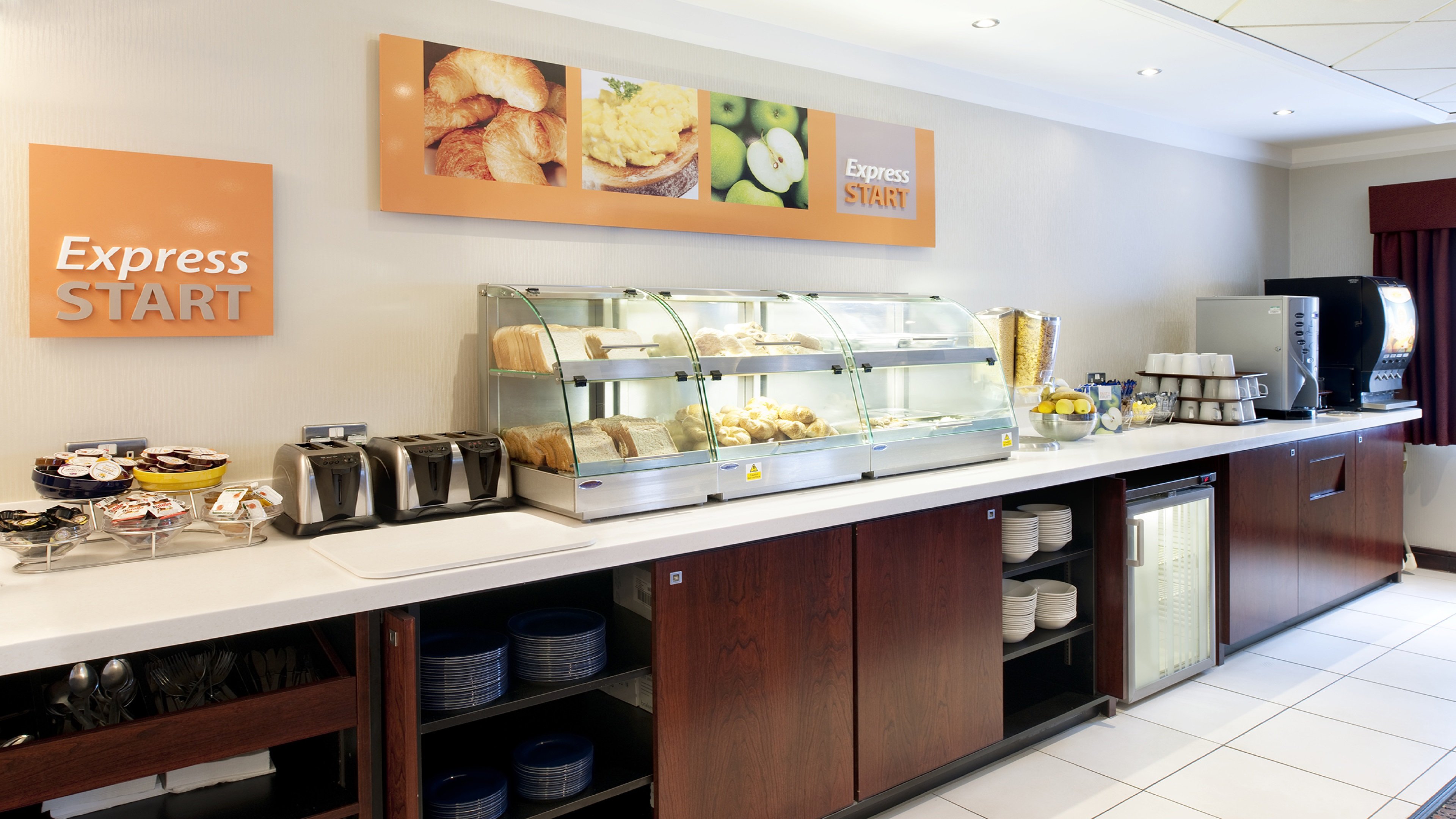 holiday inn express leeds east by ihg