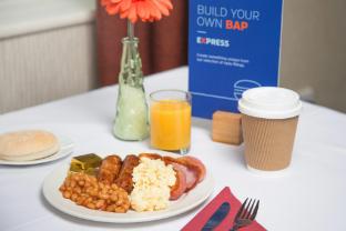 holiday inn express leeds east by ihg