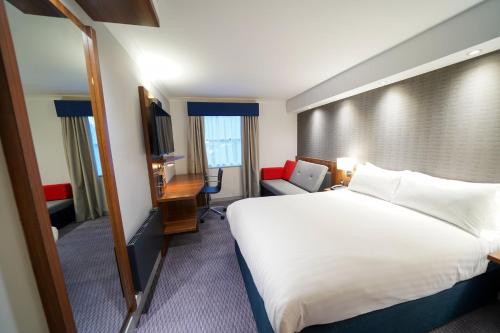 holiday inn express leeds east by ihg