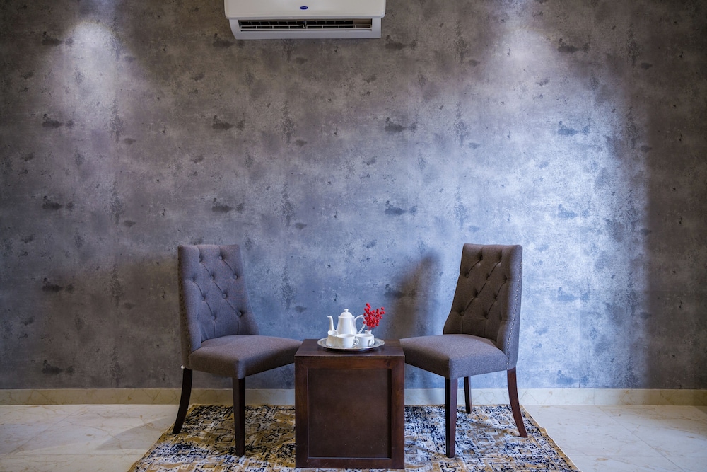 alaya stays bydm the sky heaven 4 bhk penthouse 15 min from triveni ghat with balcony and lift