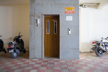 alaya stays bydm the sky heaven 4 bhk penthouse 15 min from triveni ghat with balcony and lift