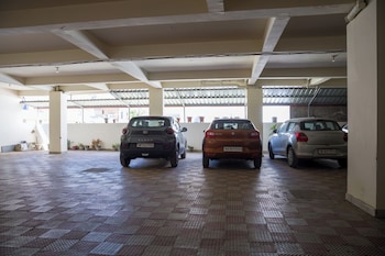 alaya stays bydm the sky heaven 4 bhk penthouse 15 min from triveni ghat with balcony and lift