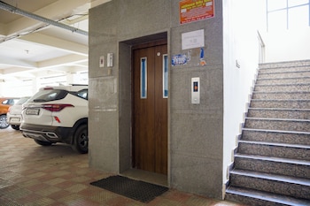 alaya stays bydm the sky heaven 4 bhk penthouse 15 min from triveni ghat with balcony and lift