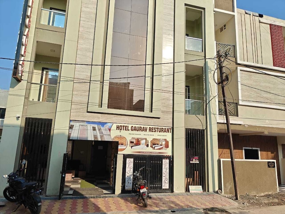 gaurav hotel and restaurant