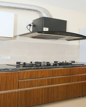 luxury 4 bedrooms apartment