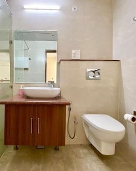 Luxury 4 Bedroom's Apartment,,3 star