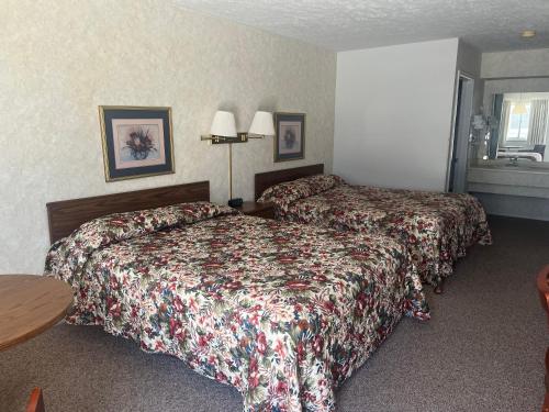 aurora inn