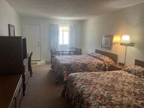 aurora inn