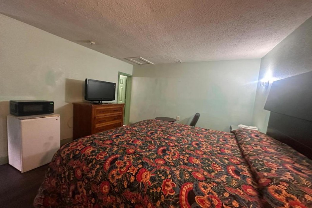 oyo hotel jonesboro near atlanta airport
