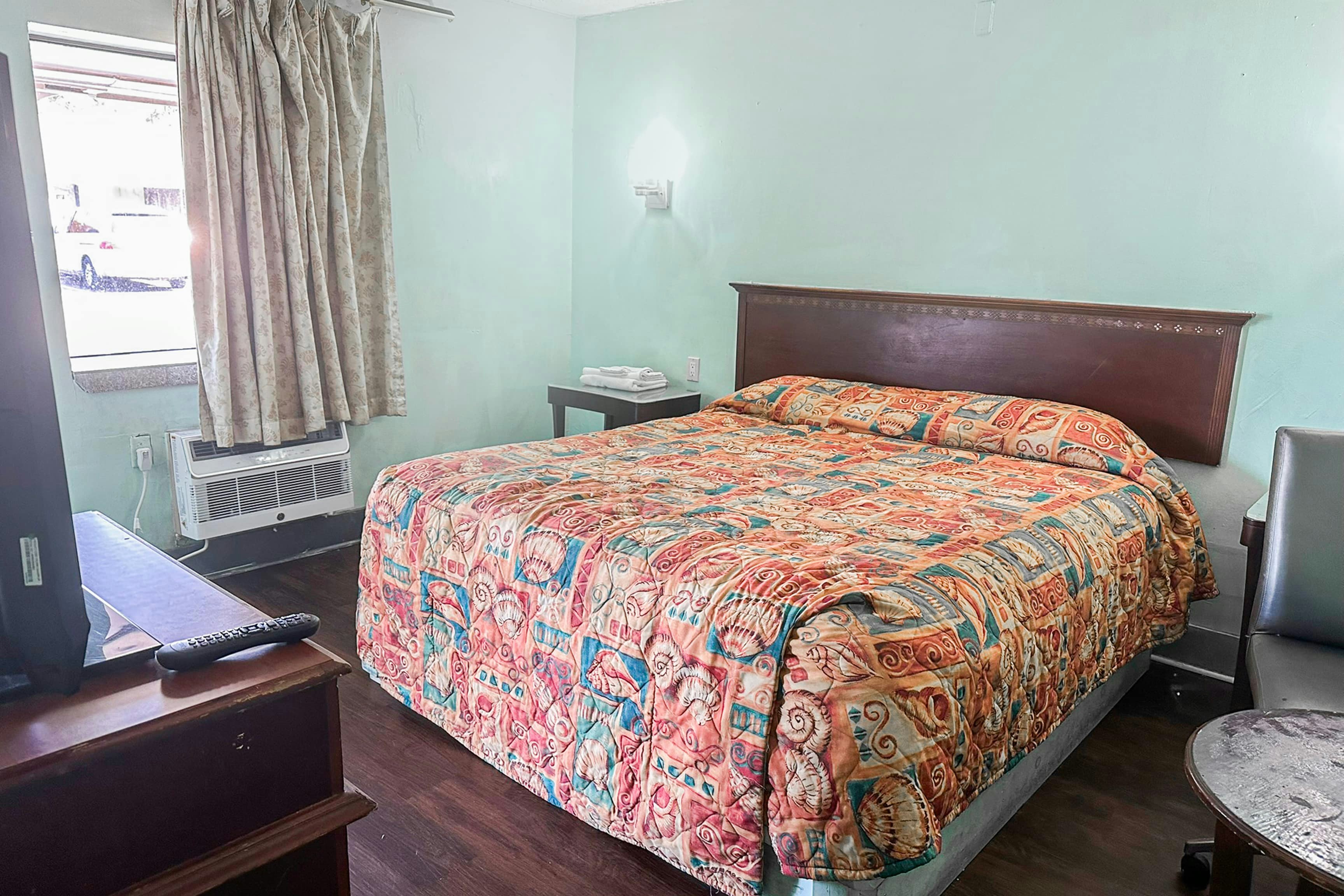 oyo hotel jonesboro near atlanta airport