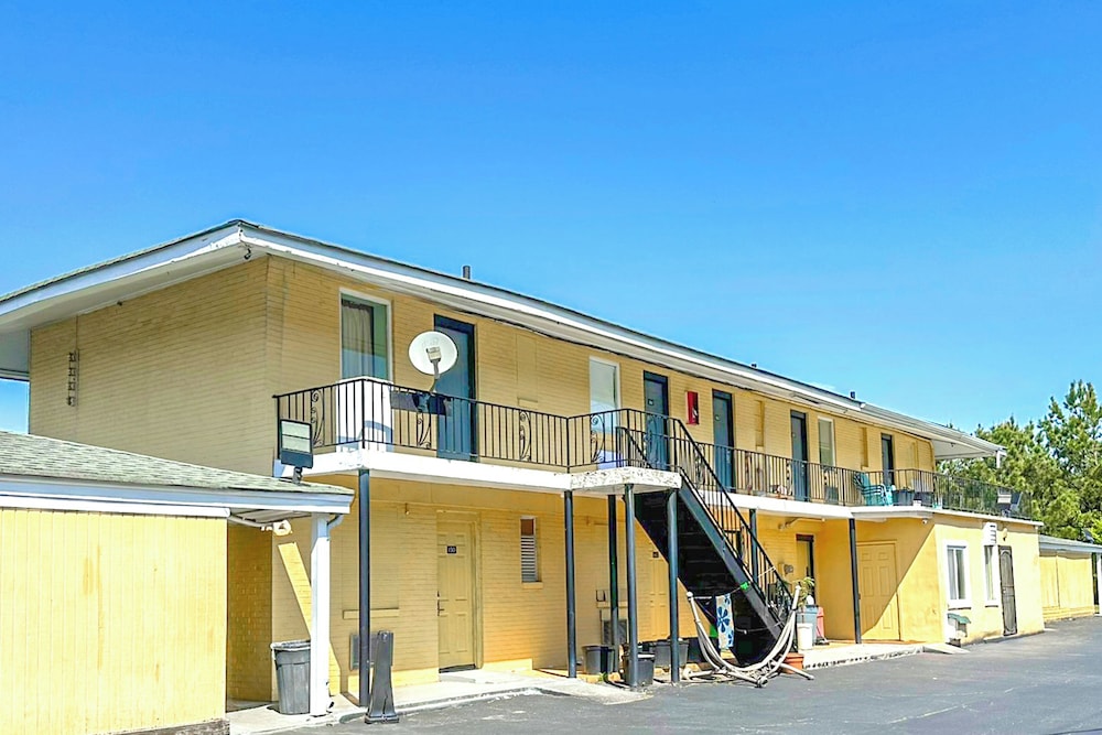 oyo hotel jonesboro near atlanta airport