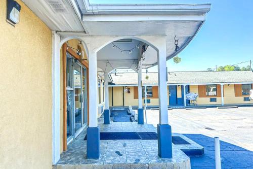 oyo hotel jonesboro near atlanta airport