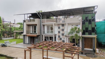 alaya stays 3 bhk with pool near khandala hills imperial serenia