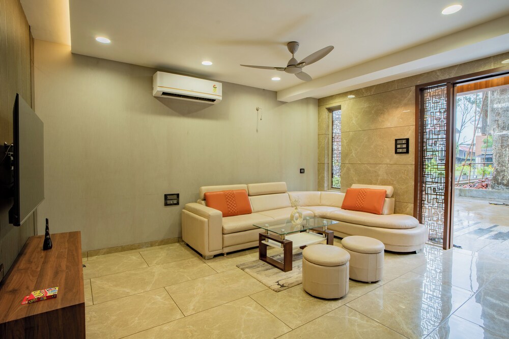 alaya stays 3 bhk with pool near khandala hills imperial serenia