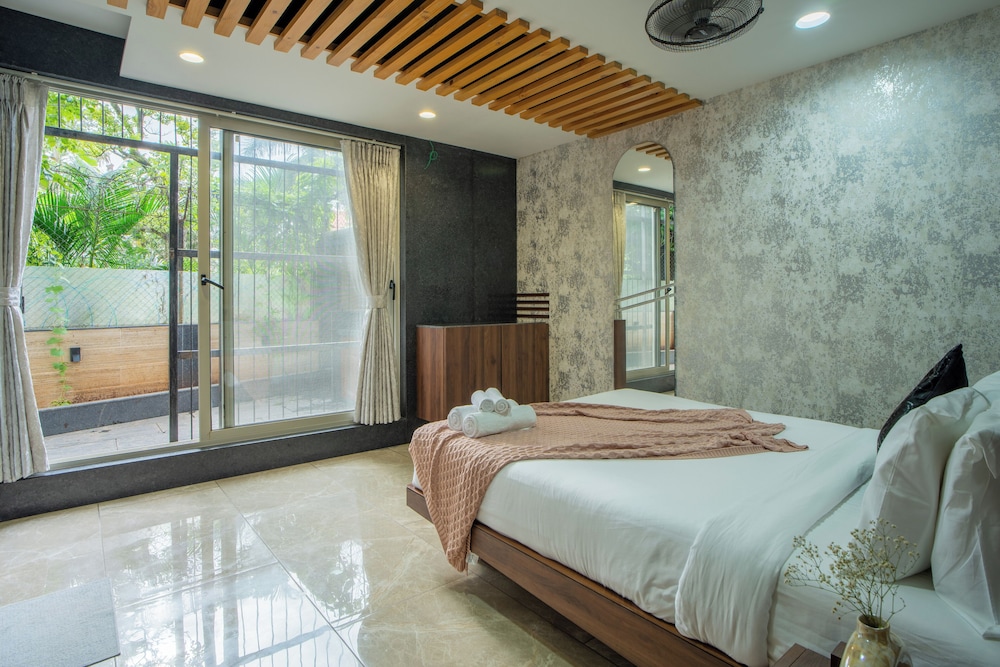 alaya stays 3 bhk with pool near khandala hills imperial serenia