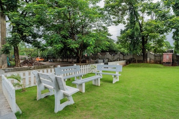 alaya stays 3 bhk with pool near khandala hills imperial serenia