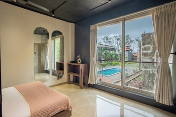 alaya stays 3 bhk with pool near khandala hills imperial serenia