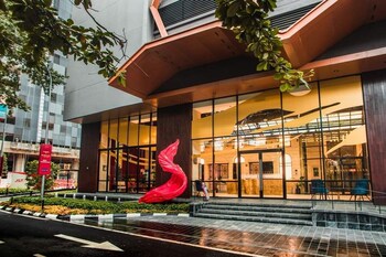 scarletz suites klcc by purple orchid