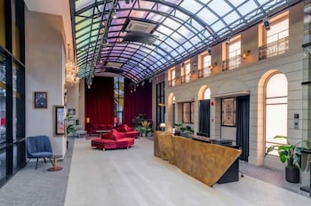 scarletz suites klcc by purple orchid
