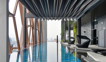 scarletz suites klcc by purple orchid