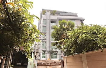 icon narindra suites hotel