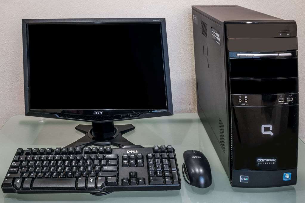 super 8 by wyndham beaumont i 10 south college st