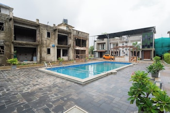 alaya stays imperial calista 4bhk near khandala hills