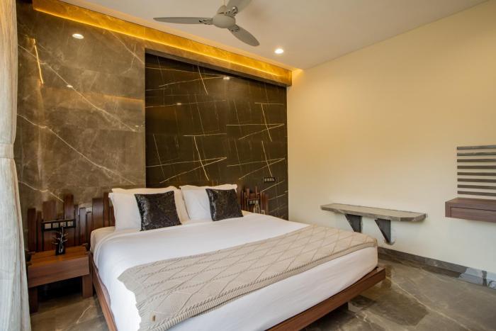 alaya stays imperial calista 4bhk near khandala hills