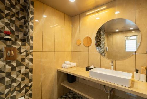 alaya stays imperial calista 4bhk near khandala hills