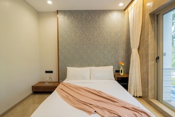 alaya stays imperial mystara 5bhk near khandala hills