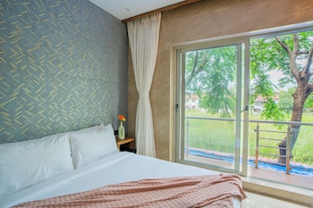 alaya stays imperial mystara 5bhk near khandala hills