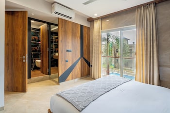 alaya stays imperial mystara 5bhk near khandala hills