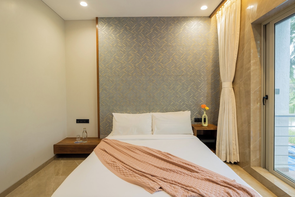 alaya stays imperial mystara 5bhk near khandala hills