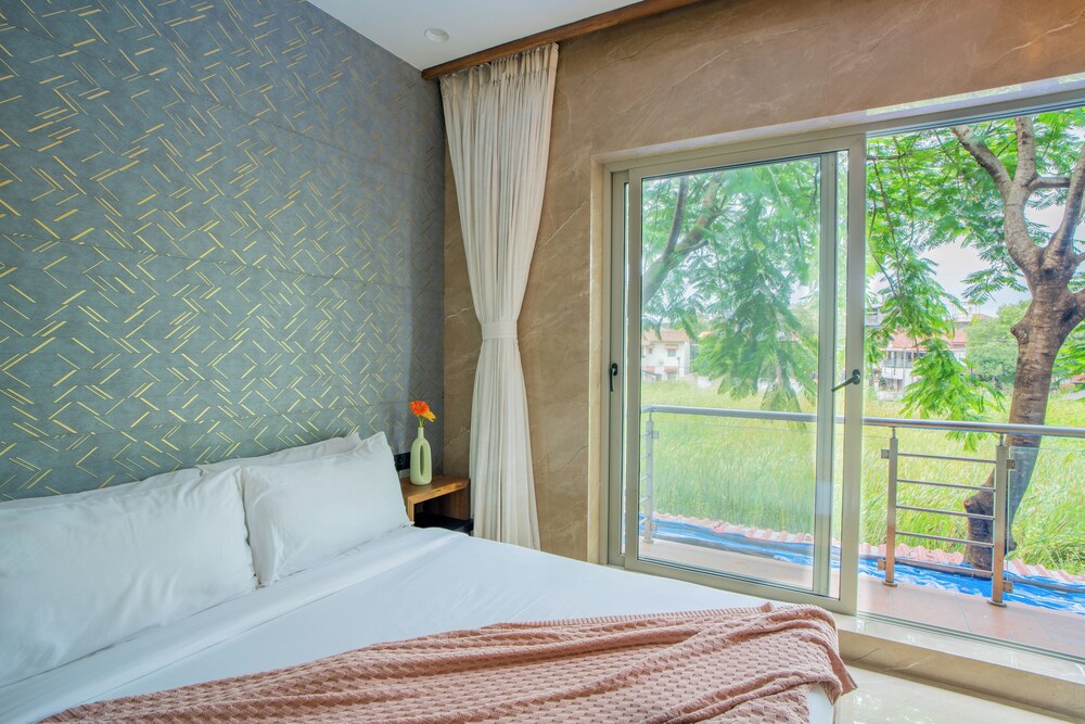 alaya stays imperial mystara 5bhk near khandala hills