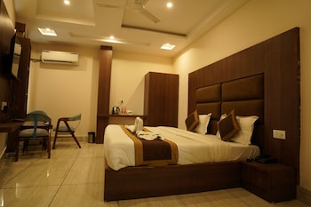 hotel divine aura a premium hotel