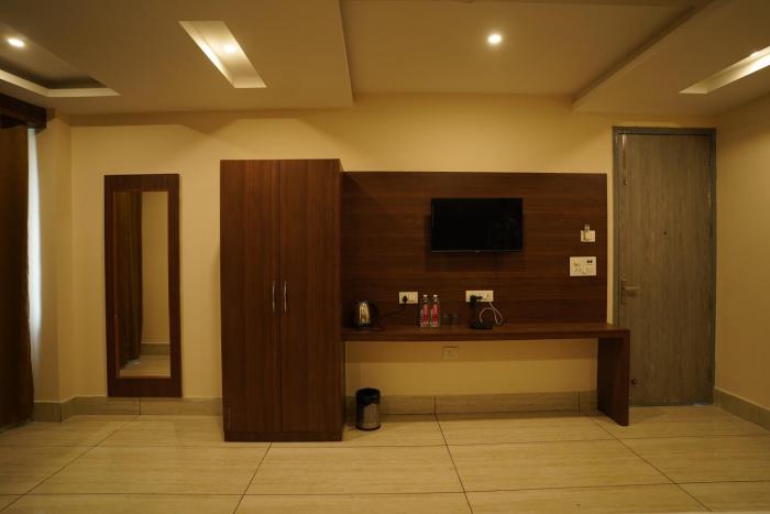 hotel divine aura a premium hotel