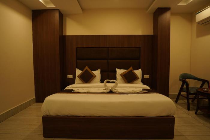 hotel divine aura a premium hotel