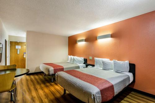 motel 6 libertyville il