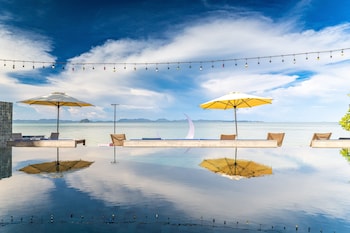 Phuket Moonlit Bay Seaview Resort&Spa,,4 star