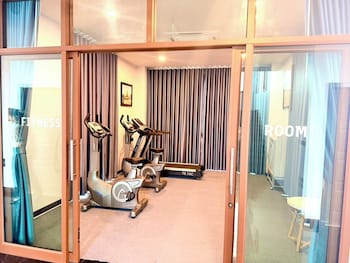 sand and river hotel