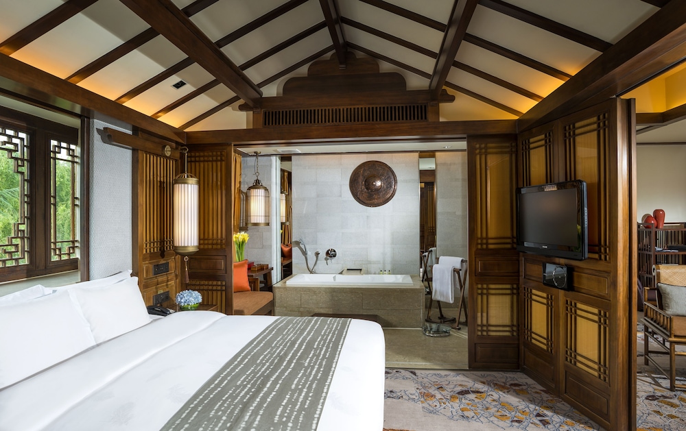 intercontinental lijiang ancient town resort by ihg
