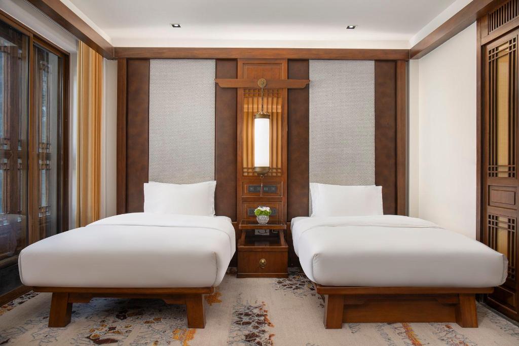 intercontinental lijiang ancient town resort by ihg