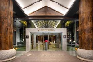 intercontinental lijiang ancient town resort by ihg