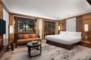 intercontinental lijiang ancient town resort by ihg