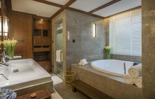 intercontinental lijiang ancient town resort by ihg
