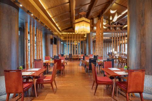 intercontinental lijiang ancient town resort by ihg