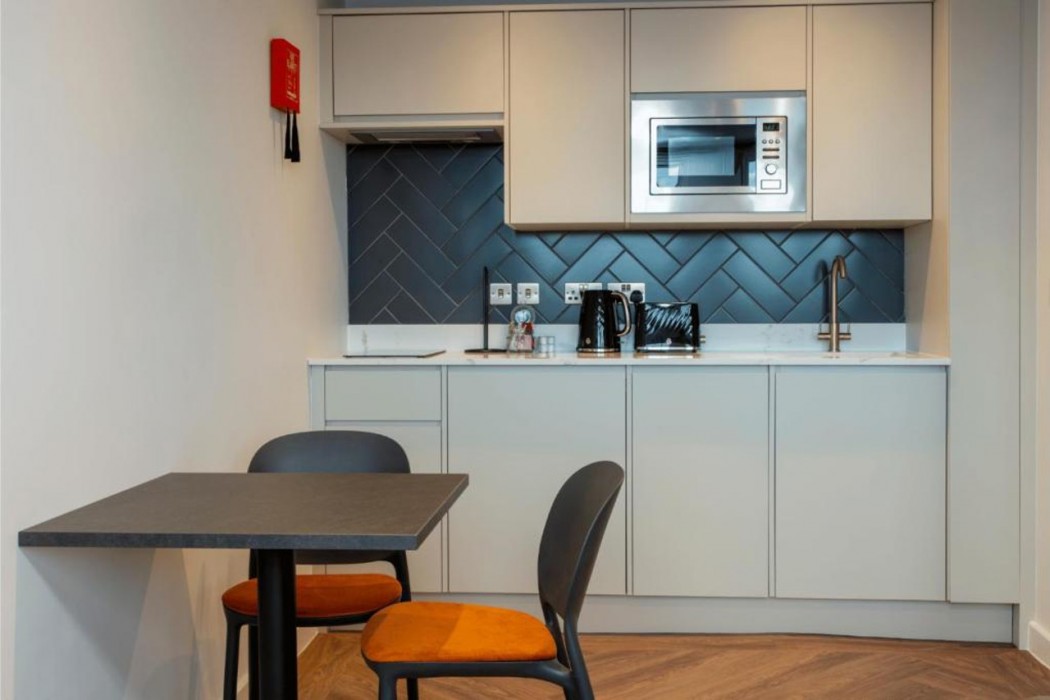 station suites