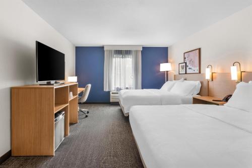 spark by hilton dothan